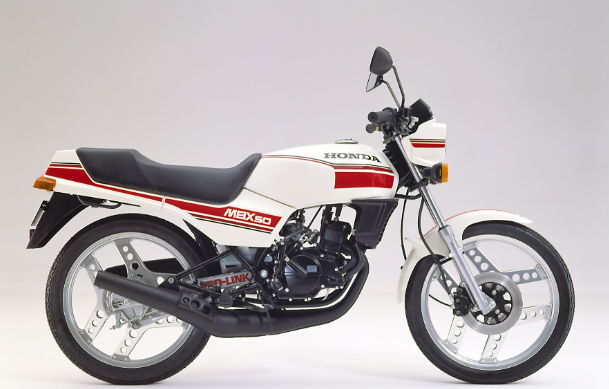 ホンダMBX50 初期型 白と赤のツートンカラーリングの50ccロードスポーツ
